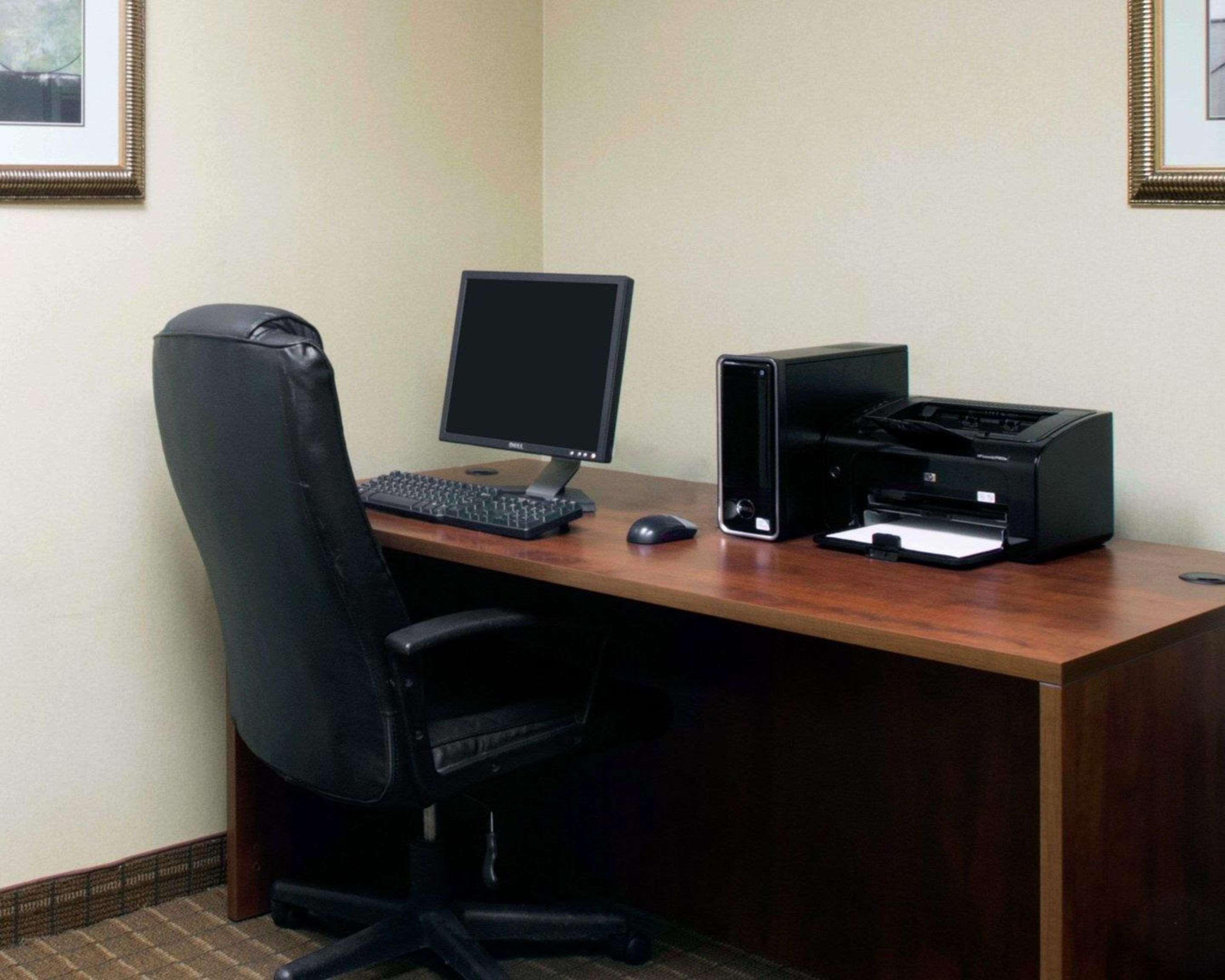 Comfort Inn & Suites Greenville I-70 Εξωτερικό φωτογραφία