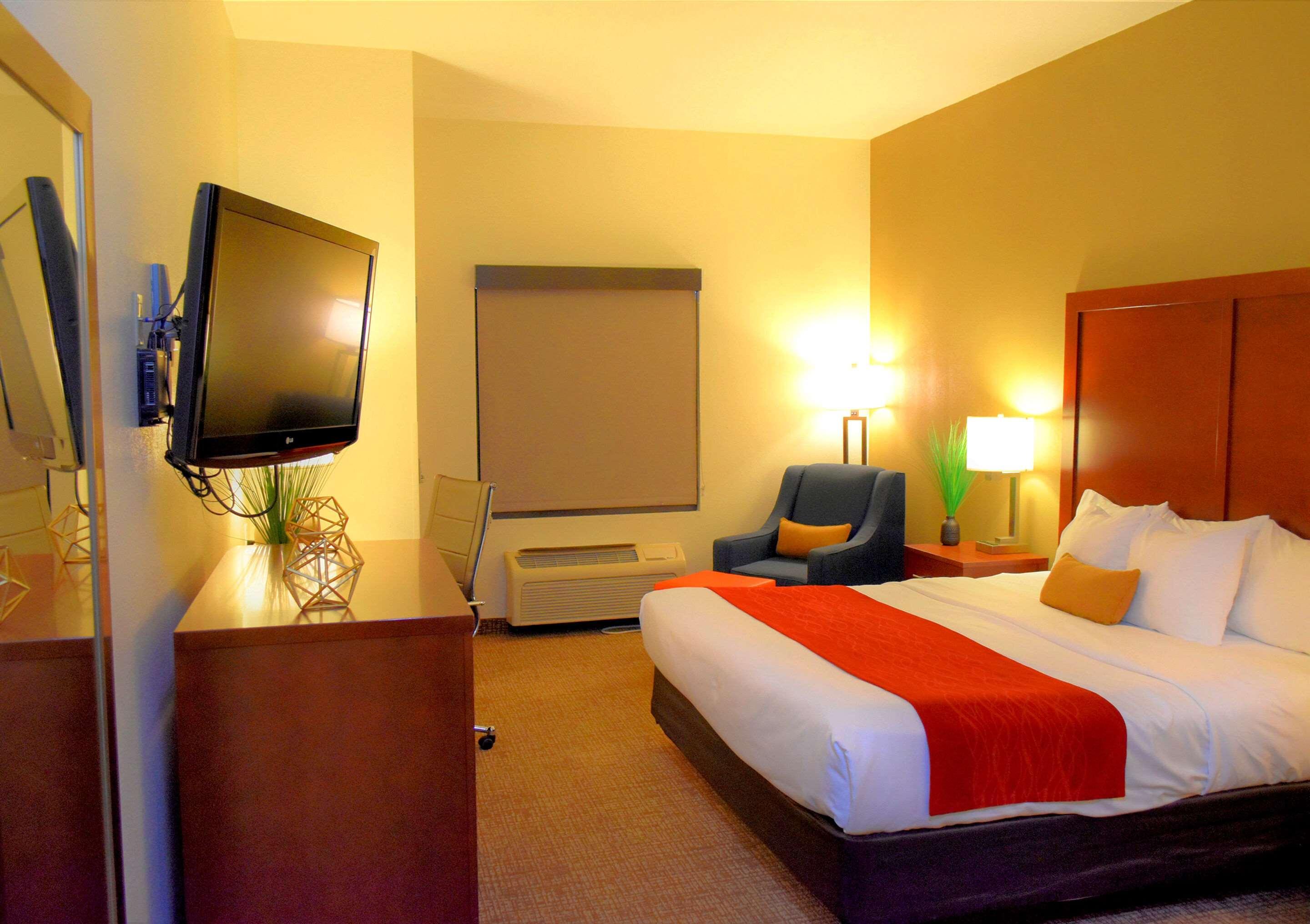 Comfort Inn & Suites Greenville I-70 Εξωτερικό φωτογραφία