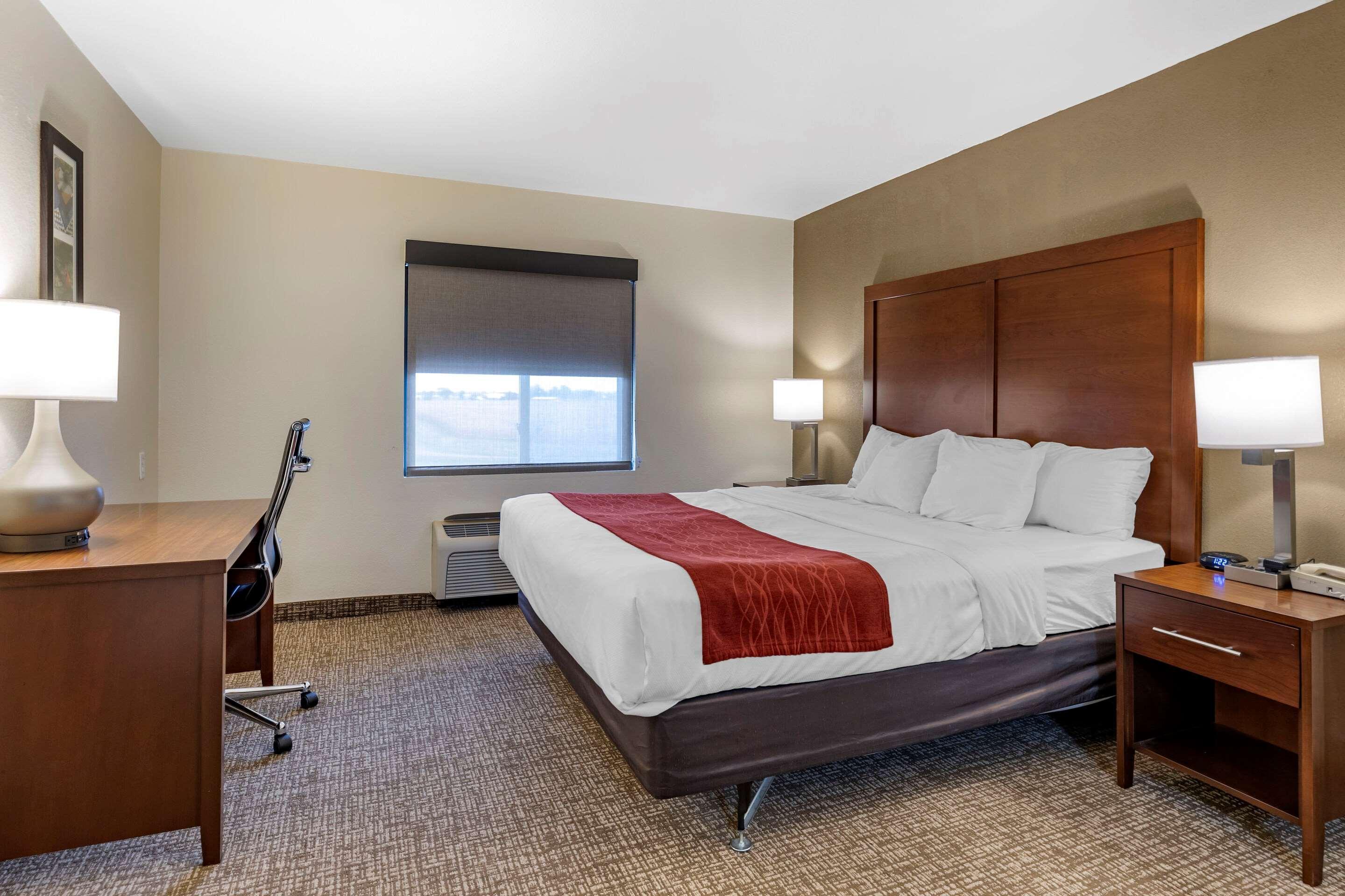 Comfort Inn & Suites Greenville I-70 Εξωτερικό φωτογραφία
