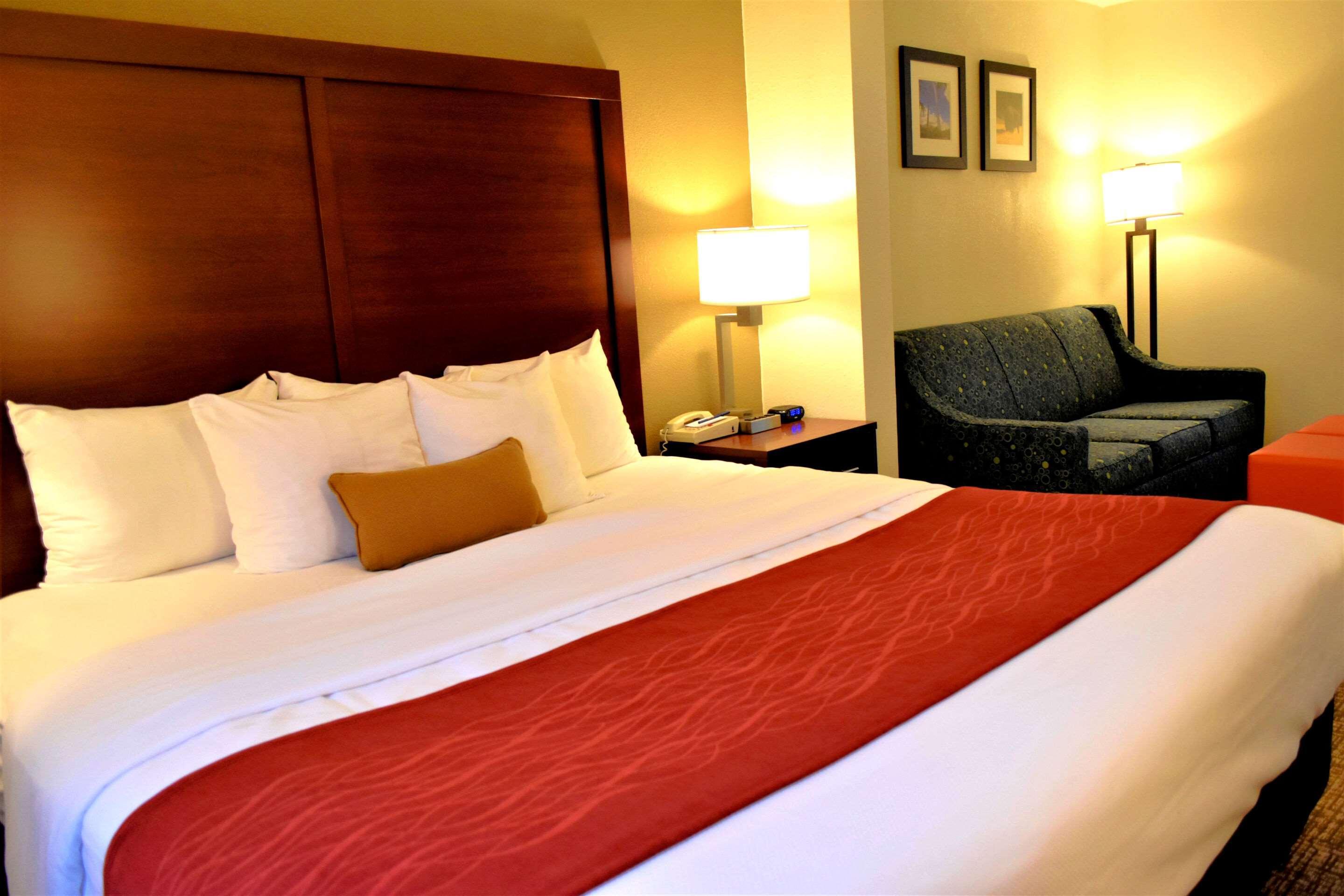Comfort Inn & Suites Greenville I-70 Εξωτερικό φωτογραφία