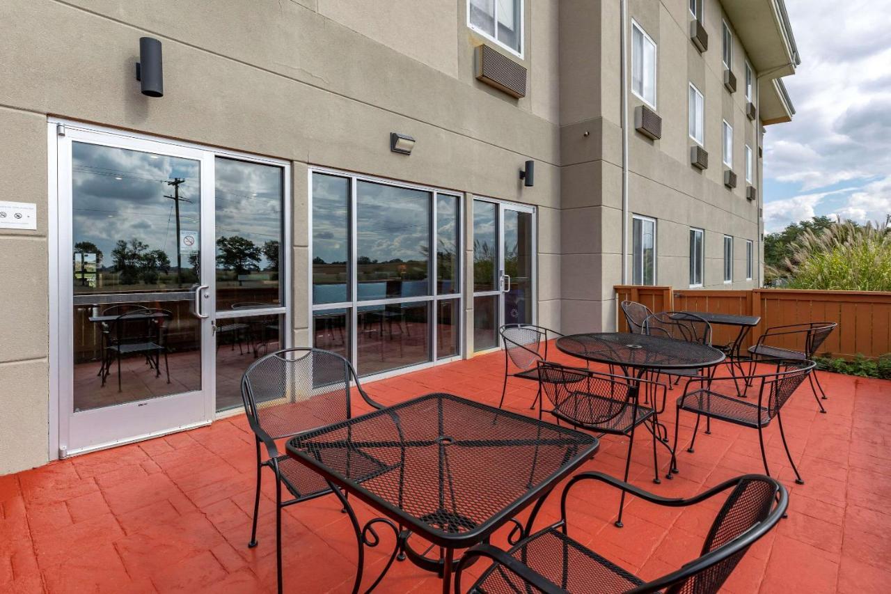 Comfort Inn & Suites Greenville I-70 Εξωτερικό φωτογραφία